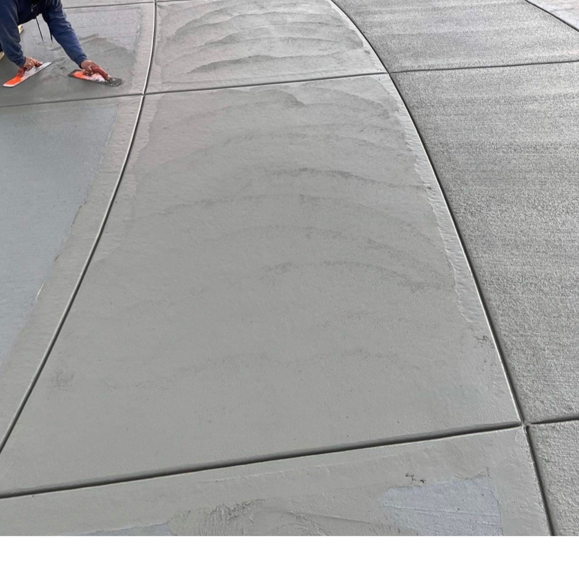 Curved concrete driveway